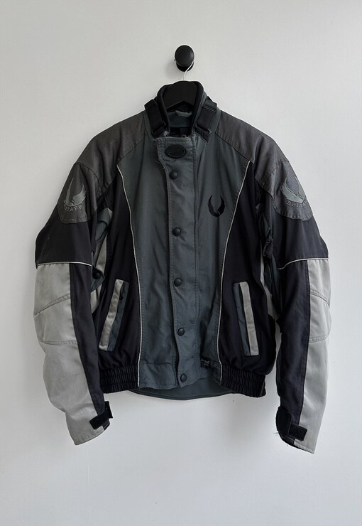 garment image