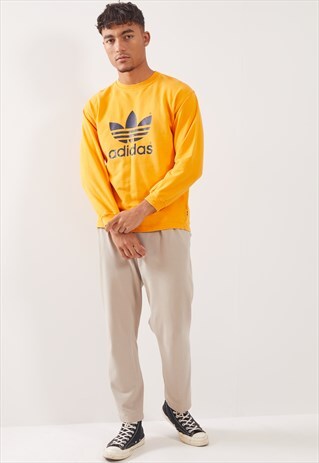 VINTAGE ADIDAS SWEATSHIRT