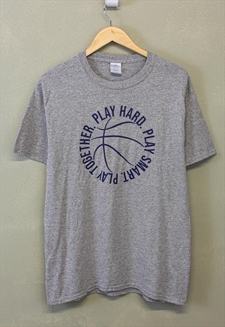 Vintage Sports Graphic Tee Grey Short Sleeve With Spell Out