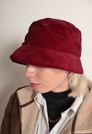 VINTAGE 90S VELVET BUCKET HAT IN DEEP RED