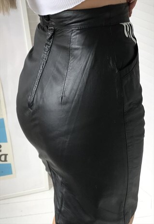 VINTAGE 70S HAND PAINTED SEXY BLACK REAL LEATHER MINI SKIRT