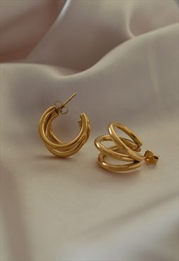 TRINITY. Gold Triple Hoop Earrings