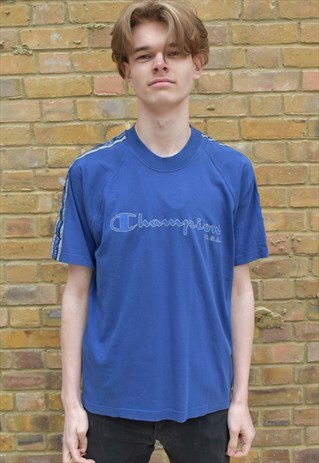 VINTAGE 90S CHAMPION USA T-SHIRT