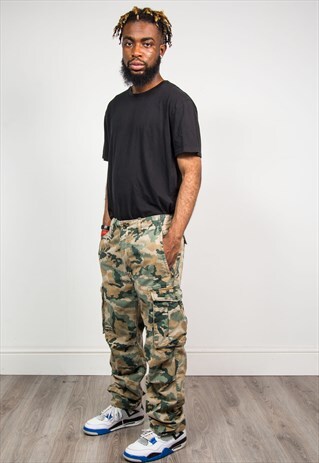 LEVI'S 90'S VINTAGE GREEN CAMO ARMY TROUSERS
