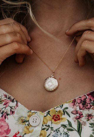 MARTHA GOLD FILIGREE LOCKET NECKLACE