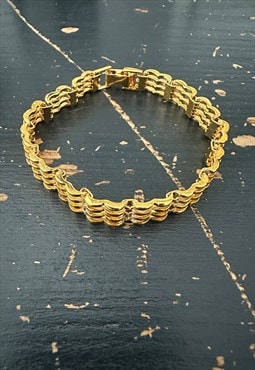 80's Vintage Gold Coloured Metal Ladies Link Bracelet 