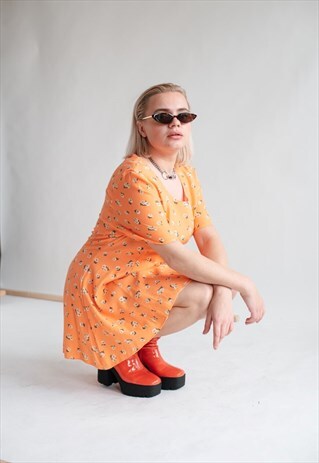 VINTAGE 90S SHORT SLEEVE DITSY FLORAL VISCOSE MIDI DRESS M