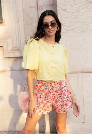 YELLOW DAISY BUTTON FRONT SHORT SLEEVE BLOUSE