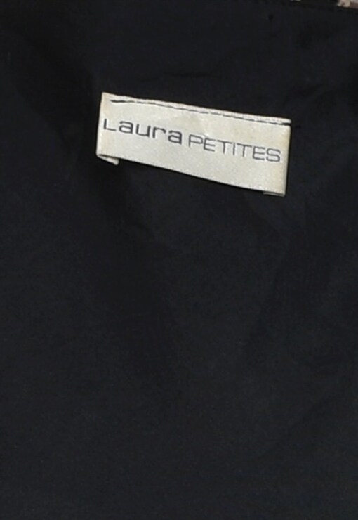 garment image