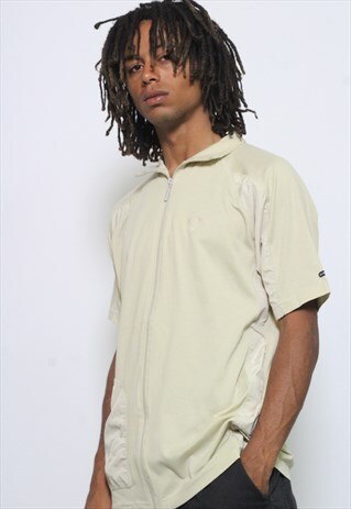 VINTAGE NIKE SHORT SLEEVED TOP