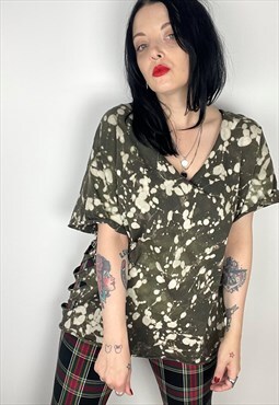 Grunge Style Acid Wash Slashed Distressed T-Shirt Size Large