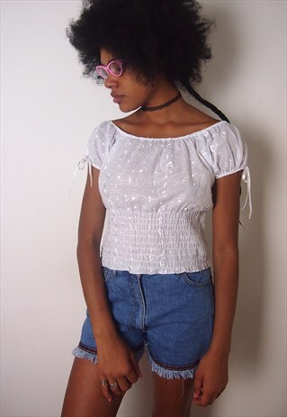 WHITE CROP TOP WITH EMBROIDERY