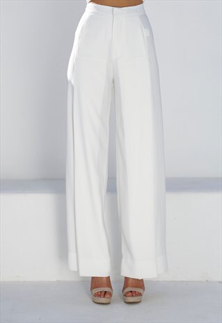 WHITE RELAXED FIT FLARE PANTS