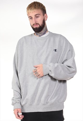 VINTAGE CHAMPION SWEATSHIRT