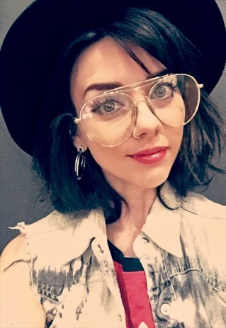 OVERSIZED GLASSES