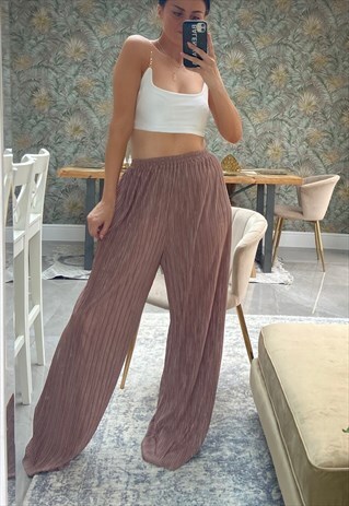 BROWN PLEATED WIDE LEG TROUSERS