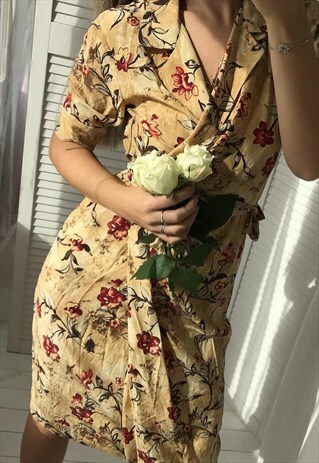 GORGEOUS VINTAGE 90S SOFT SAND FLORAL WRAP AROUND DRESS