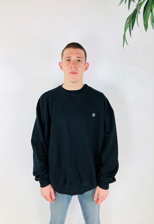 BLACK CHAMPION CREWNECK JUMPER
