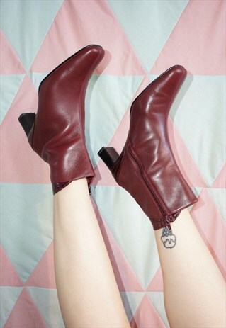 VINTAGE 90S BURGUNDY / MAROON MID HEEL LEATHER ANKLE BOOTS
