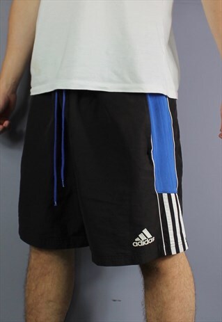 VINTAGE ADIDAS SHORTS IN BLACK WITH POCKETS, EMBROIDERED LOG