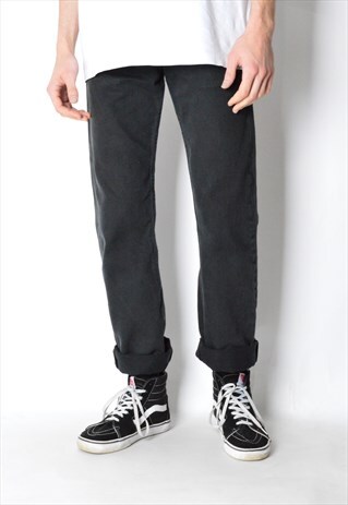 VINTAGE 90S UNISEX BLACK MINIMLAIST LEVIS 506 JEANS