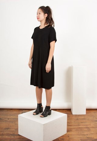 ON SALE PARTY BLACK DRESS / SHORT SLEEVE PLEATED DRESS