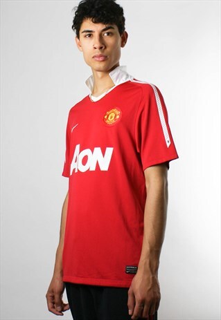 VINTAGE MANCHESTER UNITED FOOTBALL SHIRT, MAN U