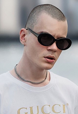 BLACK OVAL SUNGLASSES