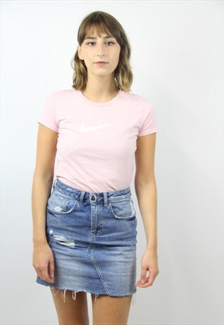 VINTAGE NIKE T-SHIRT