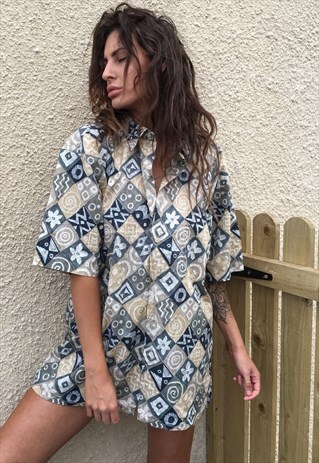 OVERSIZED RETRO 90S 80S VINTAGE UNISEX FESTIVAL SHIRT.