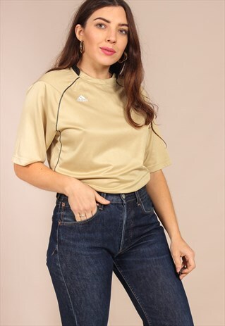 VINTAGE 90S ADIDAS FOOTBALL T-SHIRT IN GOLD