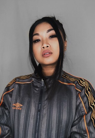 UMBRO VINTAGE TRACKSUIT SPORTS TOP / ZIP UP JACKET