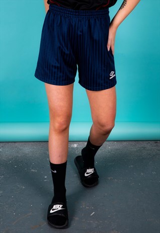 VINTAGE UMBRO SPORTS SHORTS IN NAVY BLUE STRIPES WITH LOGO