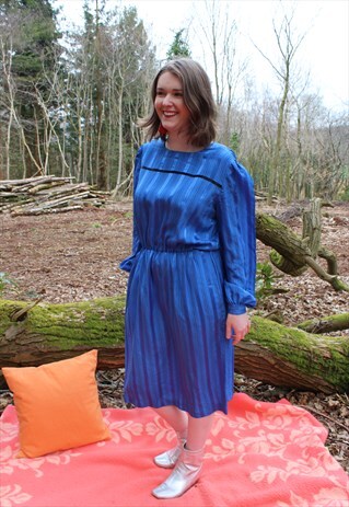 VINTAGE 80'S BLUE & BLACK STRIPED GLOSSY SUMMER MIDI DRESS