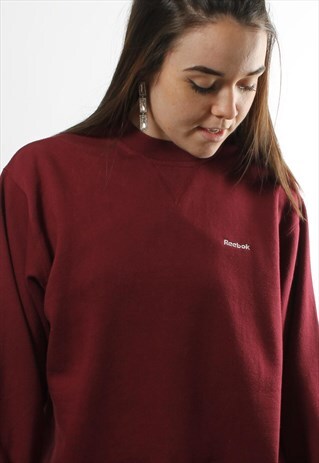 VINTAGE REEBOK SPELL OUT SWEATSHIRT IN BURGUNDY