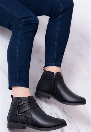 PRETTY LITTLE ZIP FLAT ANKLE BOOTS - BLACK LEATHER STYLE