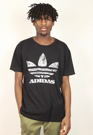 VINTAGE ADIDAS TSHIRT