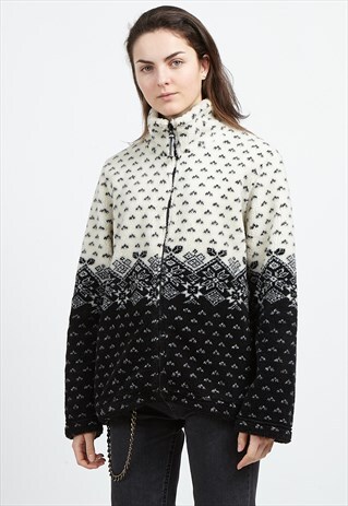 VINTAGE WHITE BLACK WARM JACKET