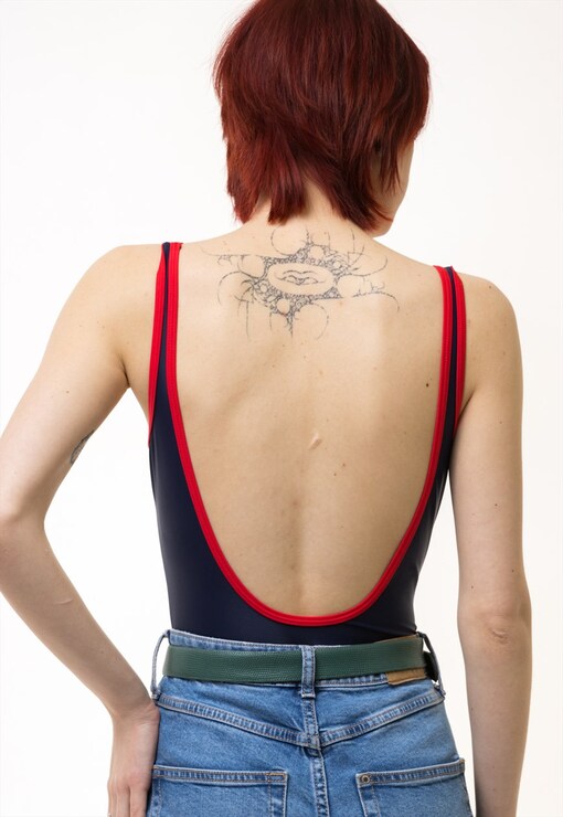 garment image