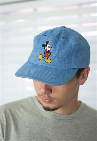 VINTAGE DISNEY CAP HAT LOGO 90S X 3.2
