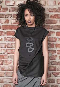 Cotton t-shirt with boat neckline and twisted front detail