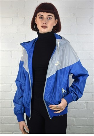VINTAGE 90'S NIKE HOODED JACKET