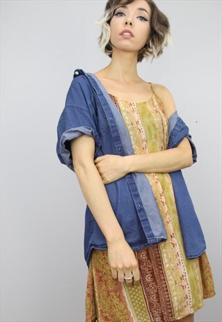 VINTAGE 90S OVERSIZED DENIM SHIRT