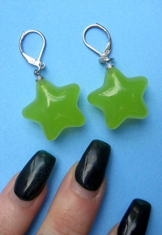 GREEN PUFFY HEART KITSCH FESTIVAL Y2K EARRINGS