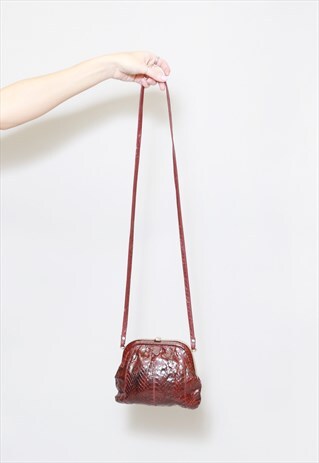 VINTAGE 1970'S PETITE MAROON MOC SNAKE SHOULDER BAG