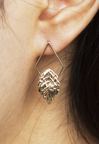 GOLDEN LEAF EARRINGS