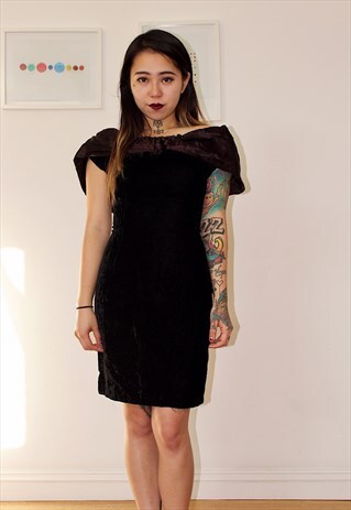 60S BLACK VELVET DRESS WITH TAFFETA ON THE SHOULDERS