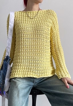 Light yellow knitted jumper 