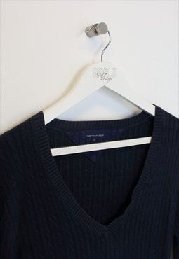 Vintage women's Hilfiger sweatshirt in navy. Best fits M