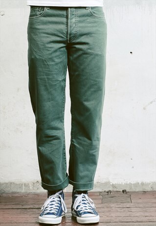 VINTAGE 90S LEVIS JEANS